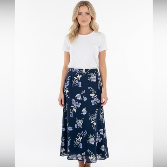 Vintage Lane Bryant navy blue floral skirt size 22/24 - Picture 1 of 10